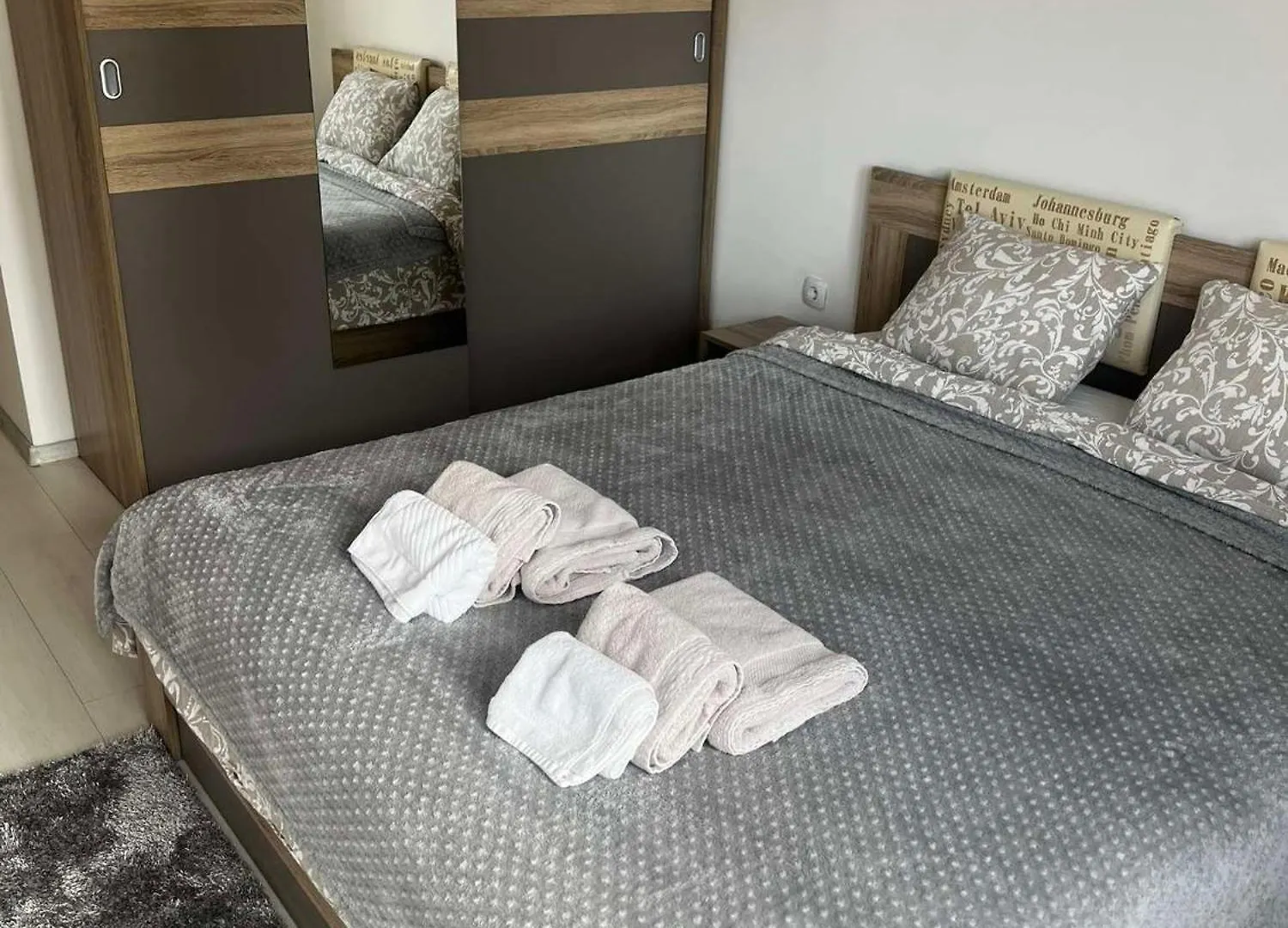Apartment The Place - Apartament In Plovdiv